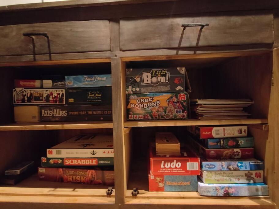 Kindvriendelijke Bungalow In Het Bos Bij Zwemmeer. Vilsteren المظهر الخارجي الصورة