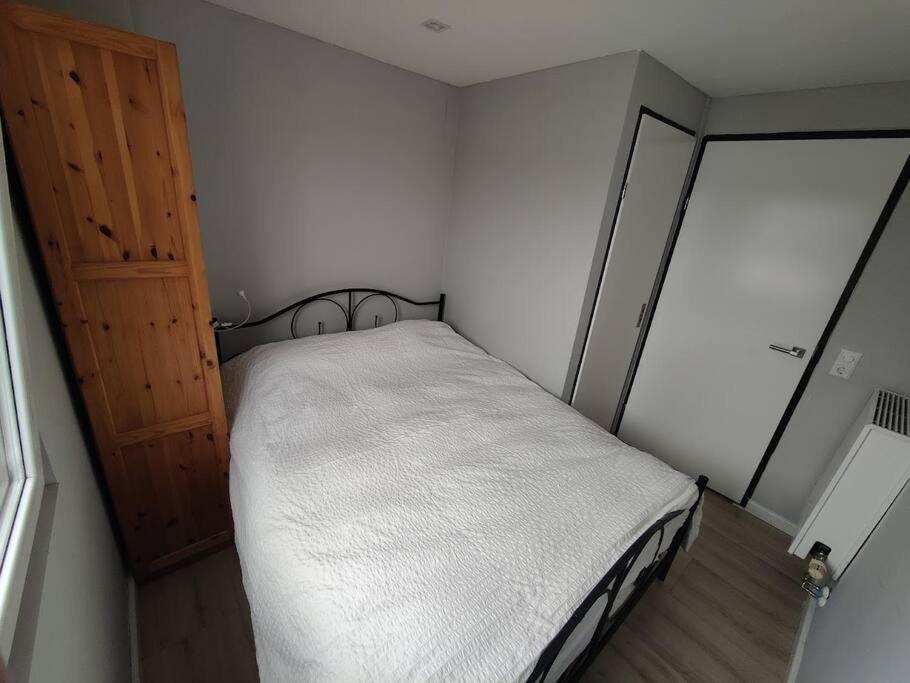 Kindvriendelijke Bungalow In Het Bos Bij Zwemmeer. Vilsteren المظهر الخارجي الصورة